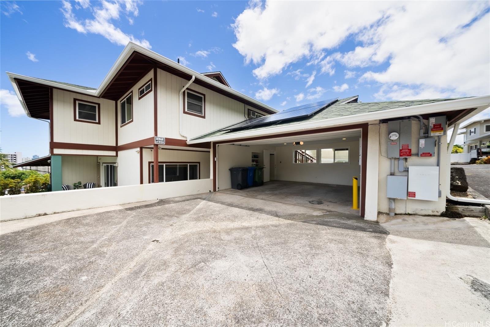 1930  Nehoa Pl Makiki Heights, Honolulu home - photo 2 of 15