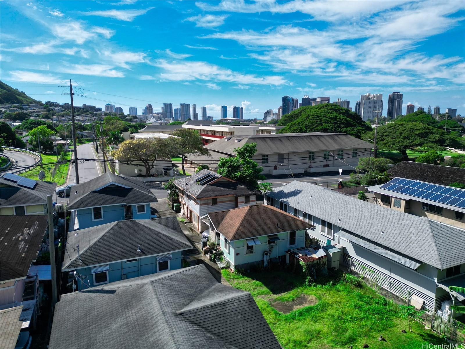 1934  Pauoa Road Nuuanu-lower, Honolulu home - photo 2 of 25