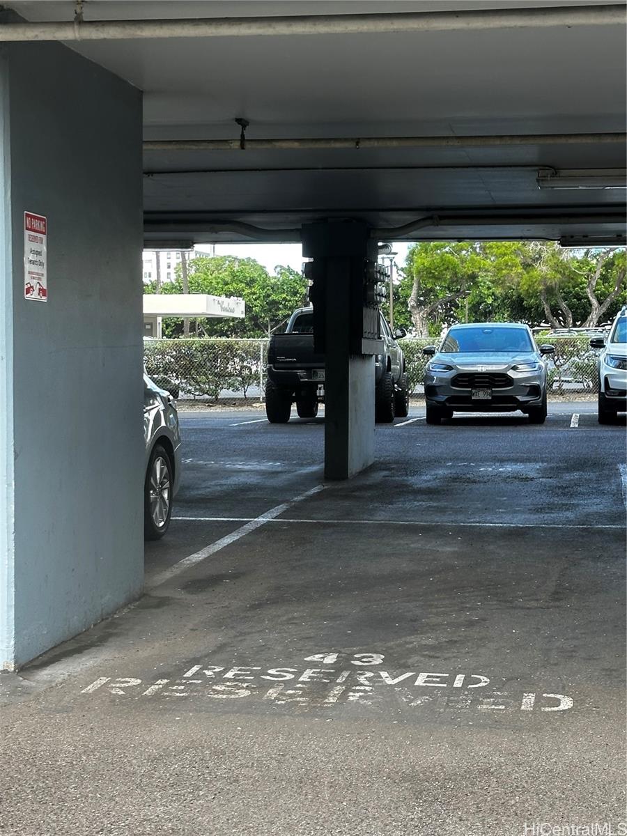 Kaualana Manor 1 condo # 806, Honolulu, Hawaii - photo 11 of 12