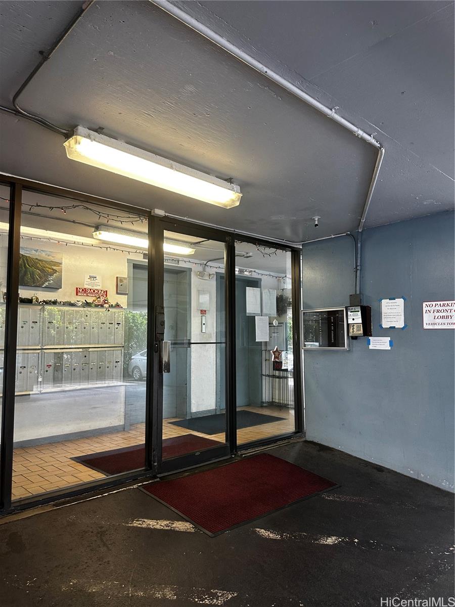 Kaualana Manor 1 condo # 806, Honolulu, Hawaii - photo 12 of 12