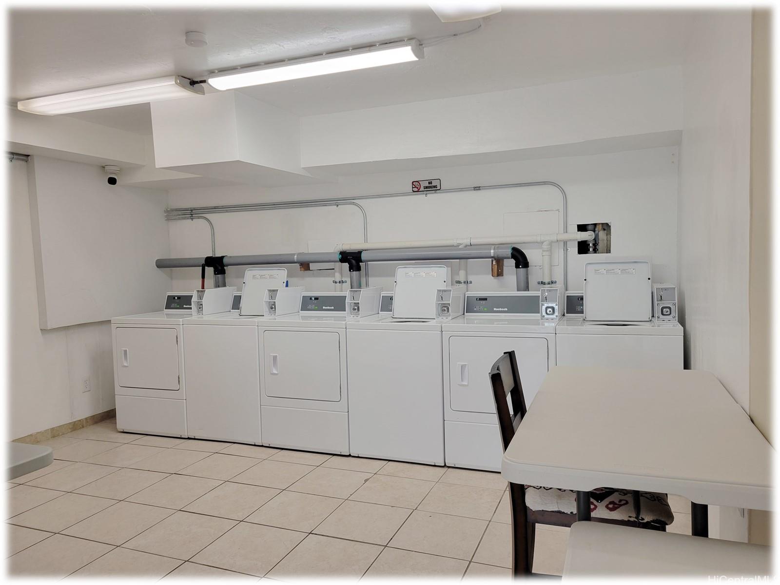 1946 Ala Moana Blvd Honolulu - Rental - photo 7 of 8