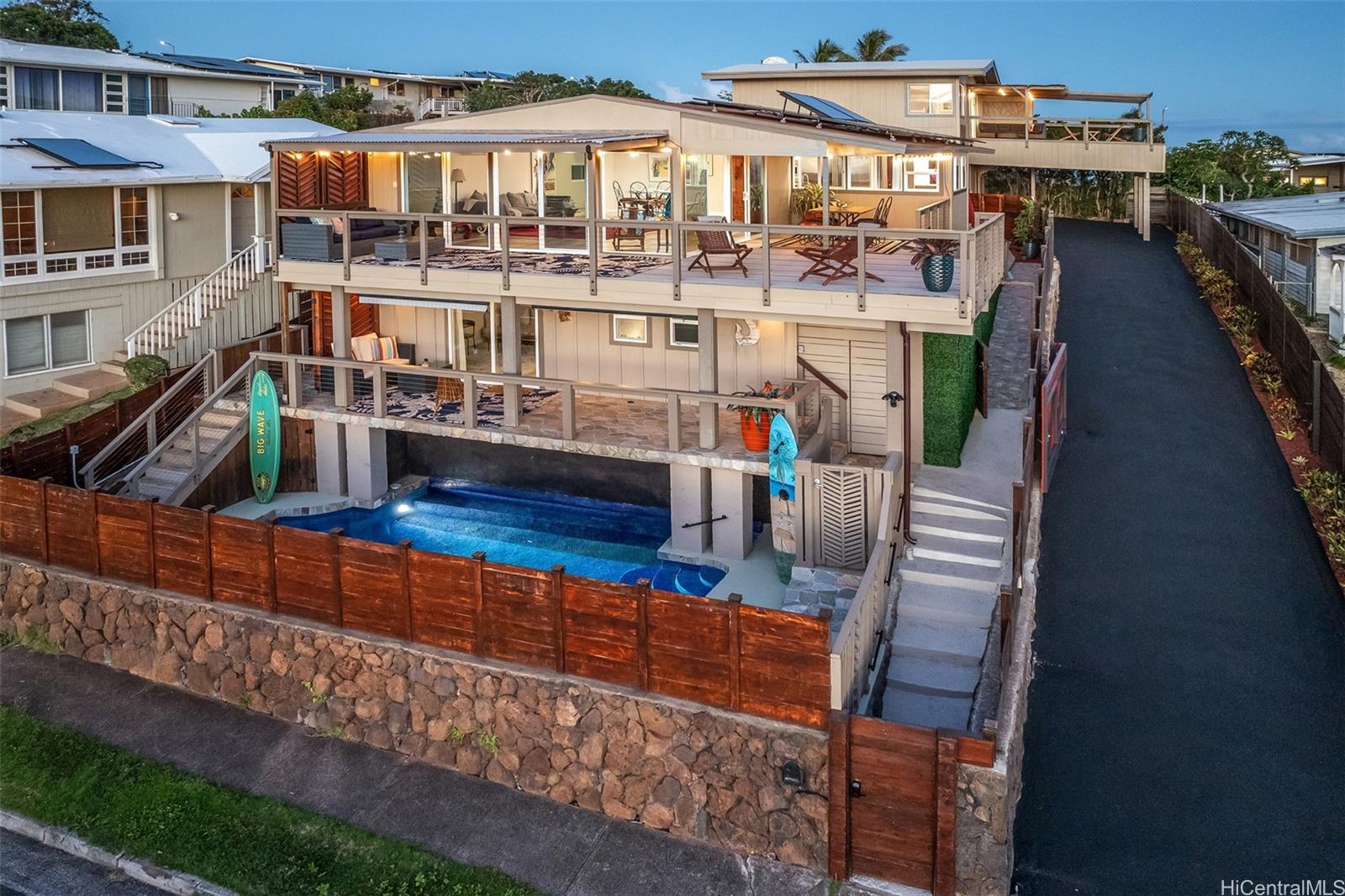 1947  Alaeloa Street Waialae Nui Rdge, Diamond Head home - photo 3 of 25