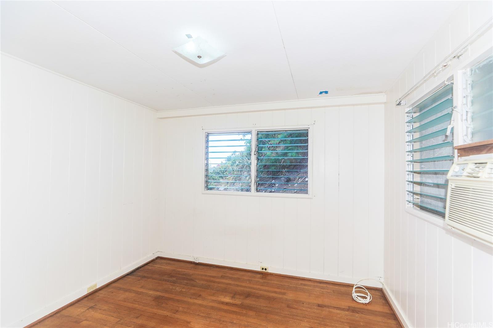 1952  Nehoa Place Makiki Heights, Honolulu home - photo 13 of 25