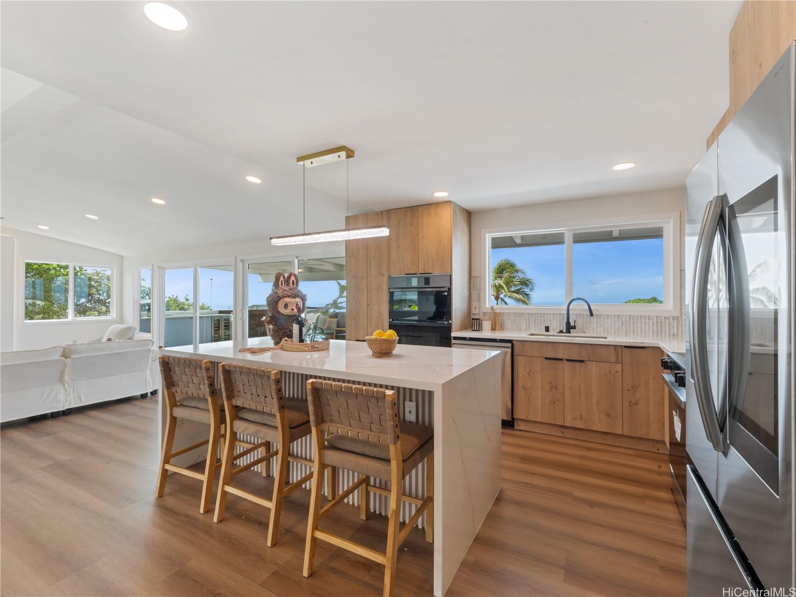 1974  Halekoa Drive Waialae Nui Rdge, Diamond Head home - photo 11 of 25