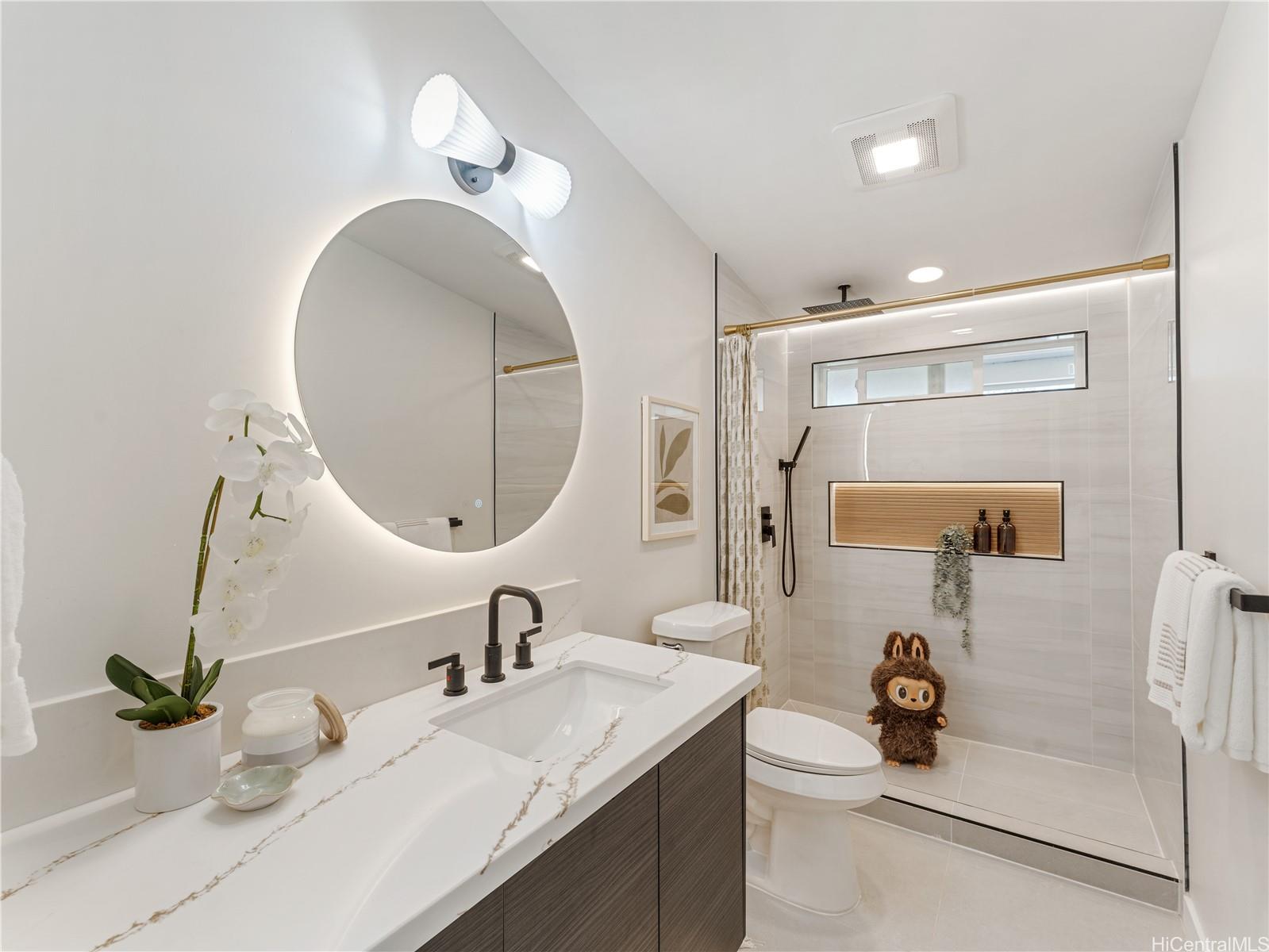 1974  Halekoa Drive Waialae Nui Rdge, Diamond Head home - photo 16 of 25