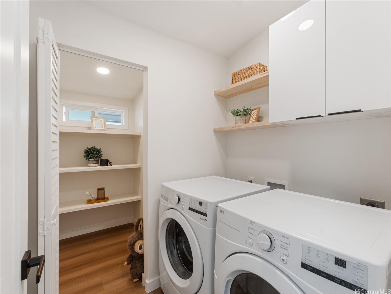 1974  Halekoa Drive Waialae Nui Rdge, Diamond Head home - photo 17 of 25