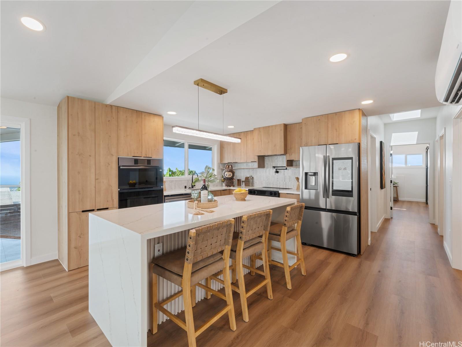 1974  Halekoa Drive Waialae Nui Rdge, Diamond Head home - photo 6 of 25