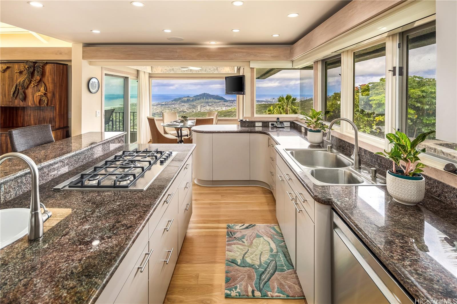 1980  Laukahi St Waialae Iki, Diamond Head home - photo 11 of 25