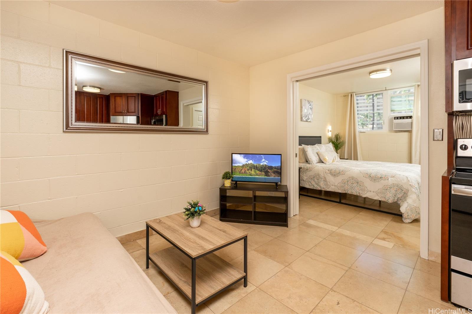 1993 Ala Wai Blvd Honolulu - Rental - photo 5 of 15