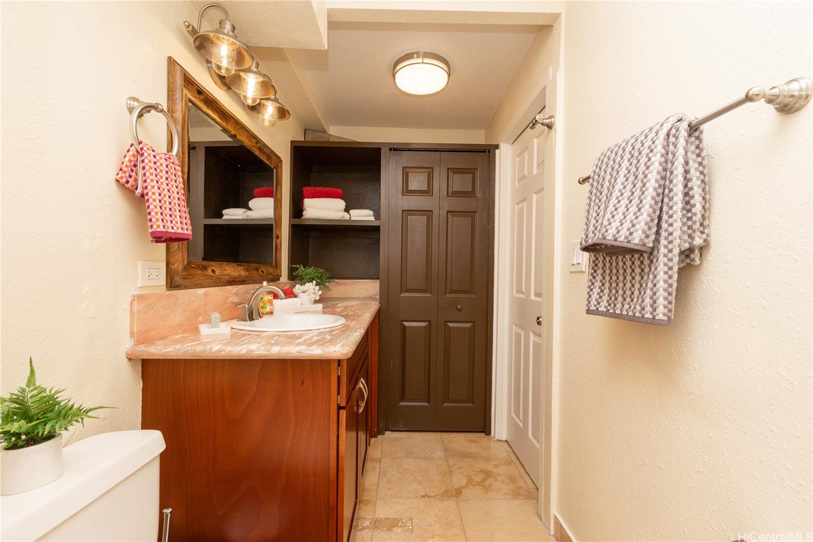 1993 Ala Wai Blvd Honolulu - Rental - photo 9 of 15