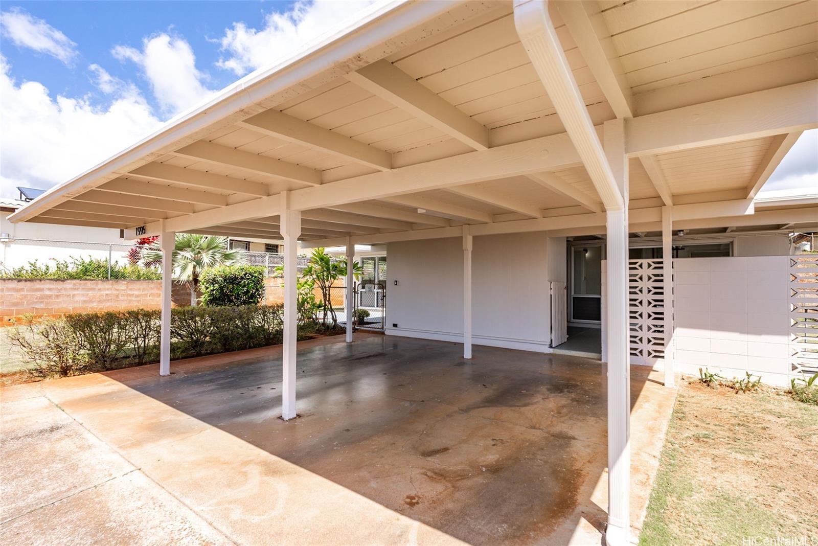 1995  Hoolaulea Street Pearl City-upper, PearlCity home - photo 20 of 25