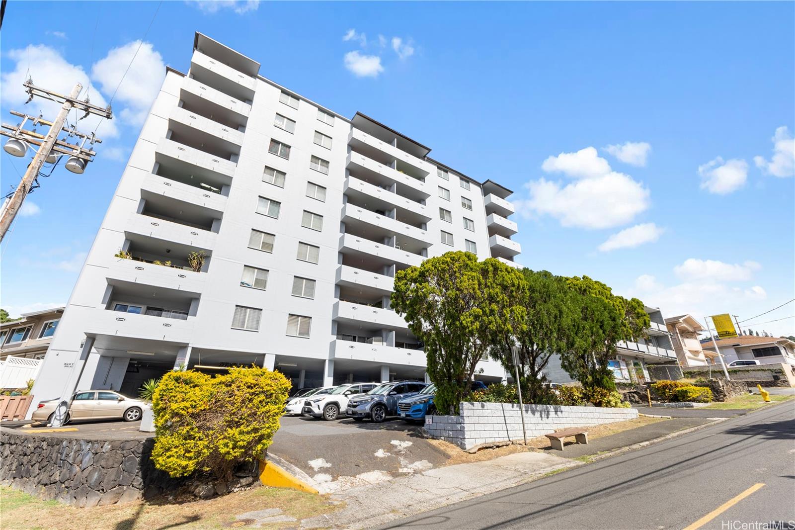 Kamehameha Towers condo # 402, Honolulu, Hawaii - photo 21 of 21