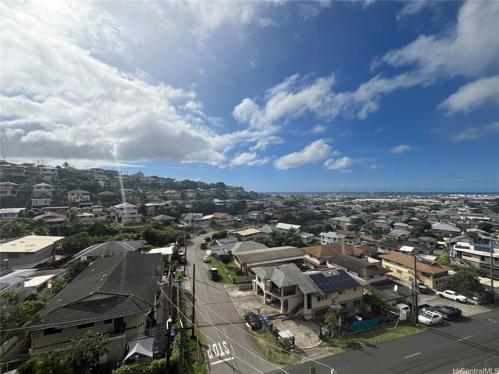 2001 Aupuni Street Honolulu - Rental - photo 10 of 11