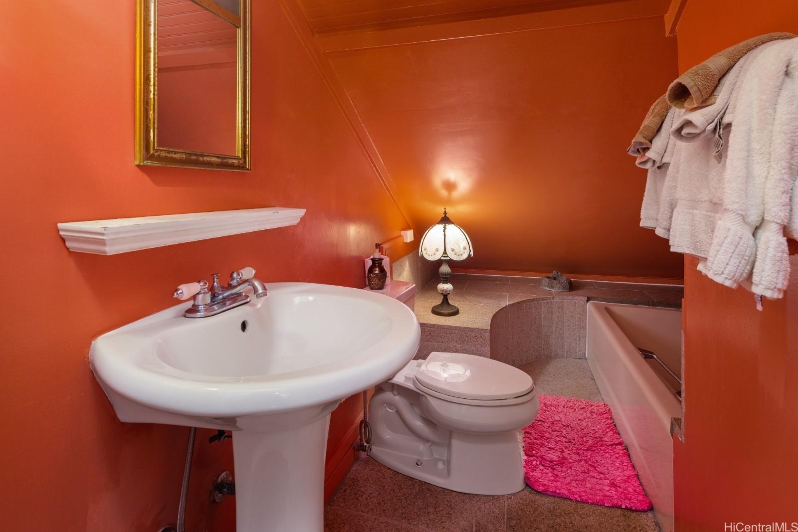 2001 Vancouver Dr Honolulu - Multi-family - photo 7 of 12