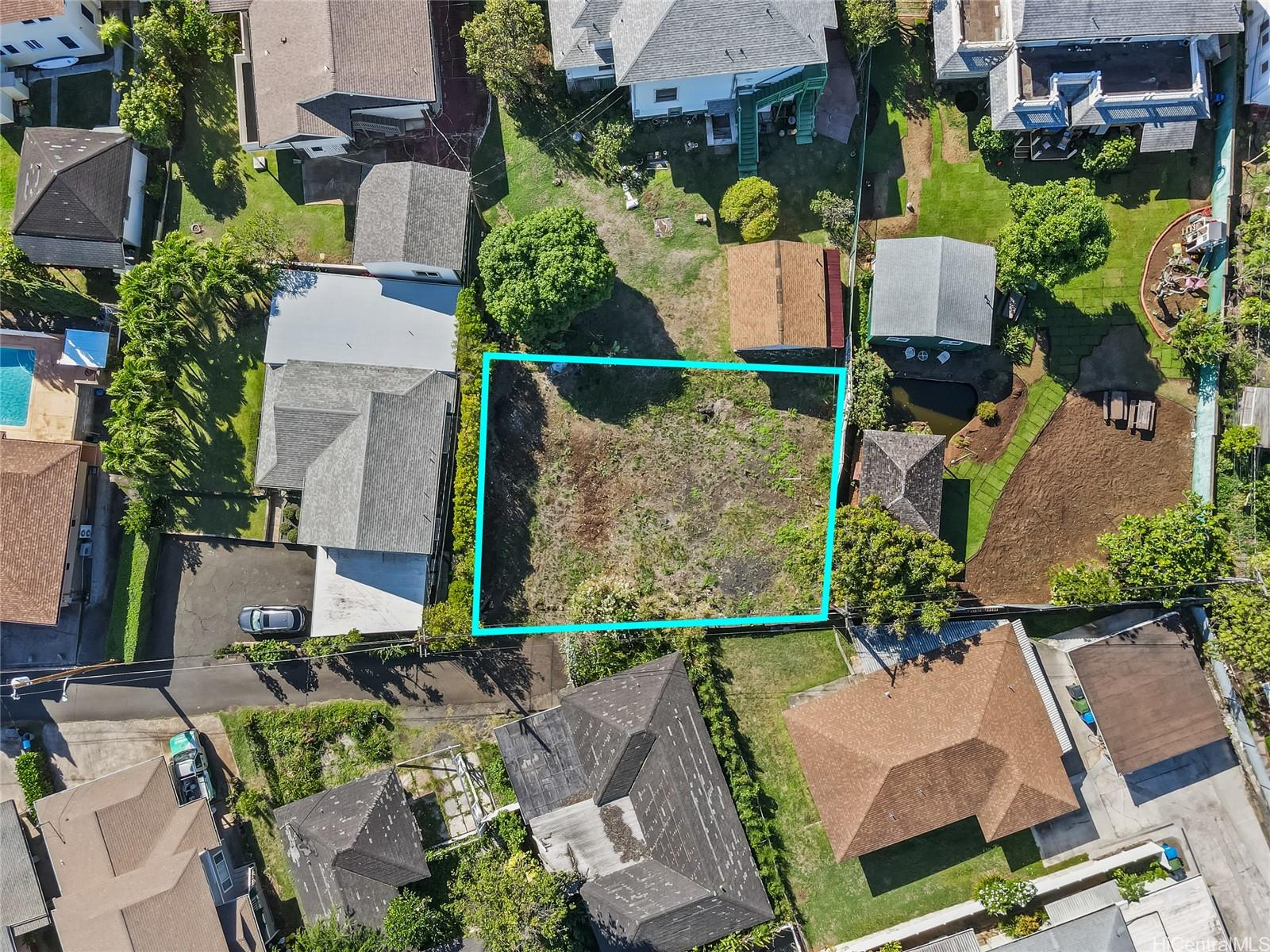 2002  Hunnewell Street Manoa-lower, Honolulu home - photo 3 of 8