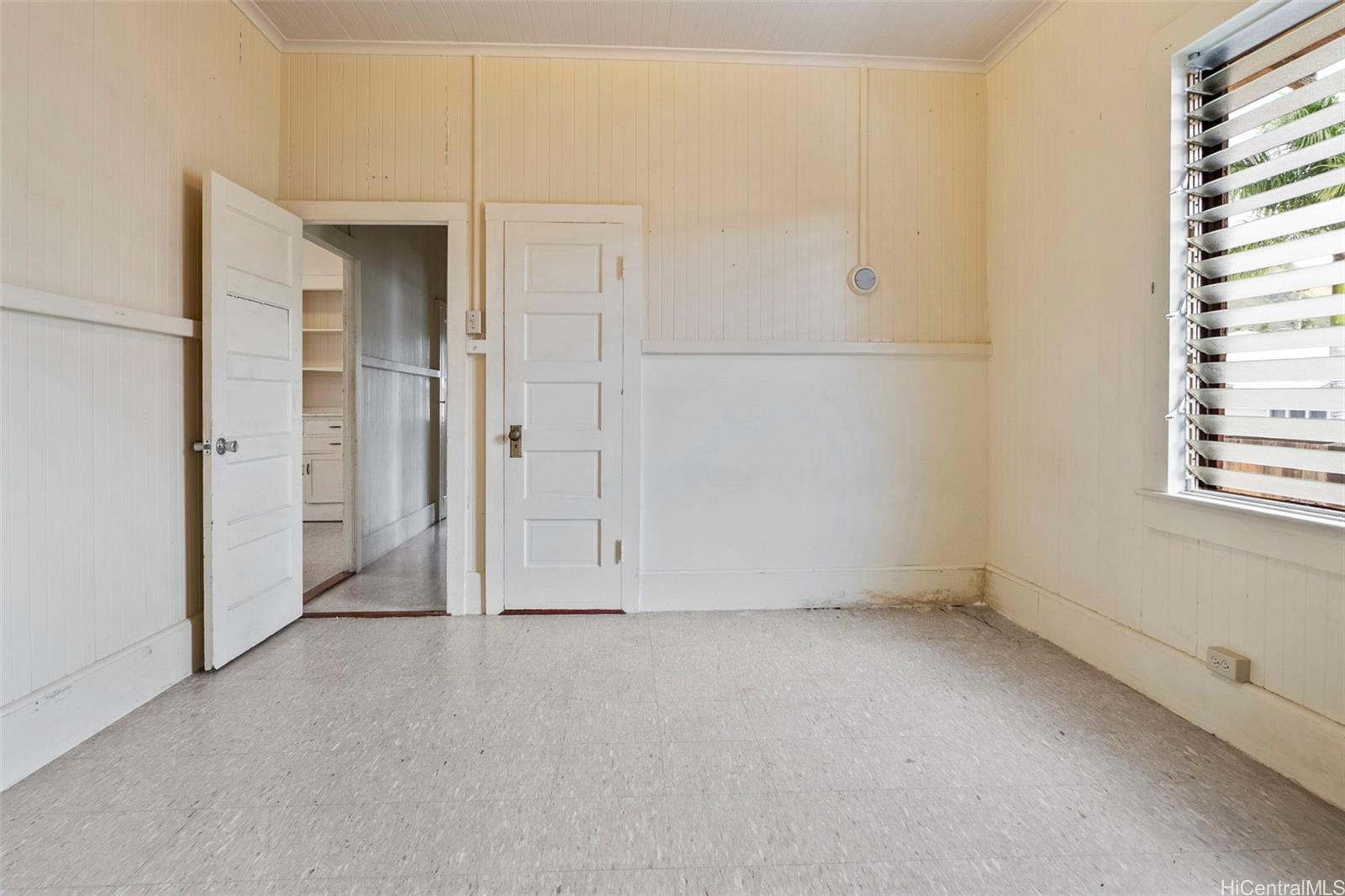 2002-B  Hunnewell Street Manoa-lower, Honolulu home - photo 11 of 25