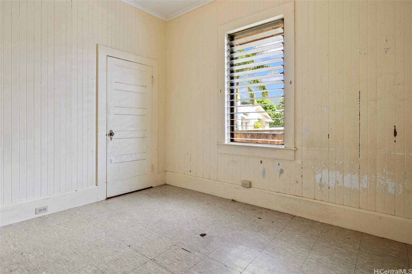 2002-B  Hunnewell Street Manoa-lower, Honolulu home - photo 14 of 25