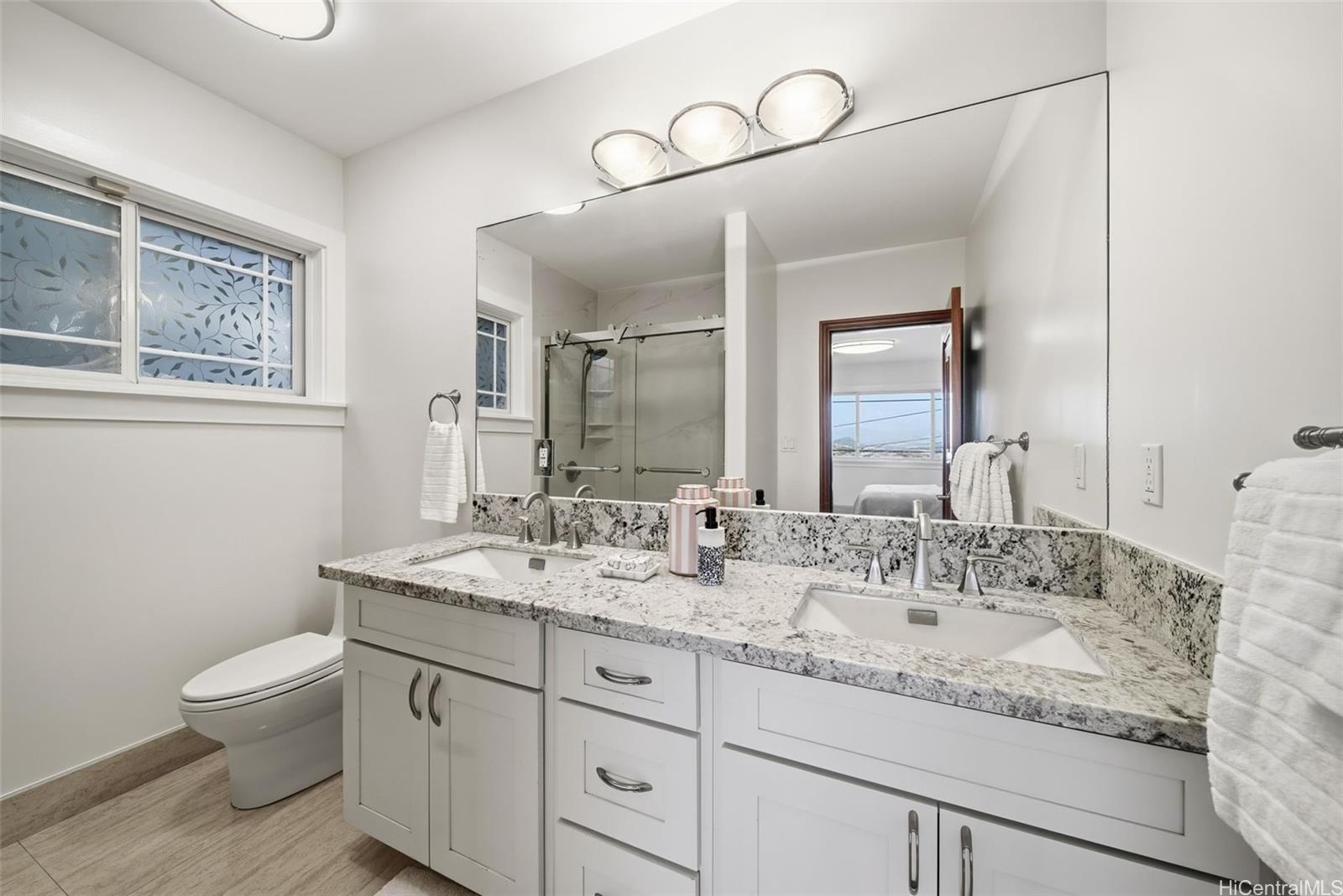 2004  Skyline Drive Kamehameha Heights, Honolulu home - photo 12 of 25