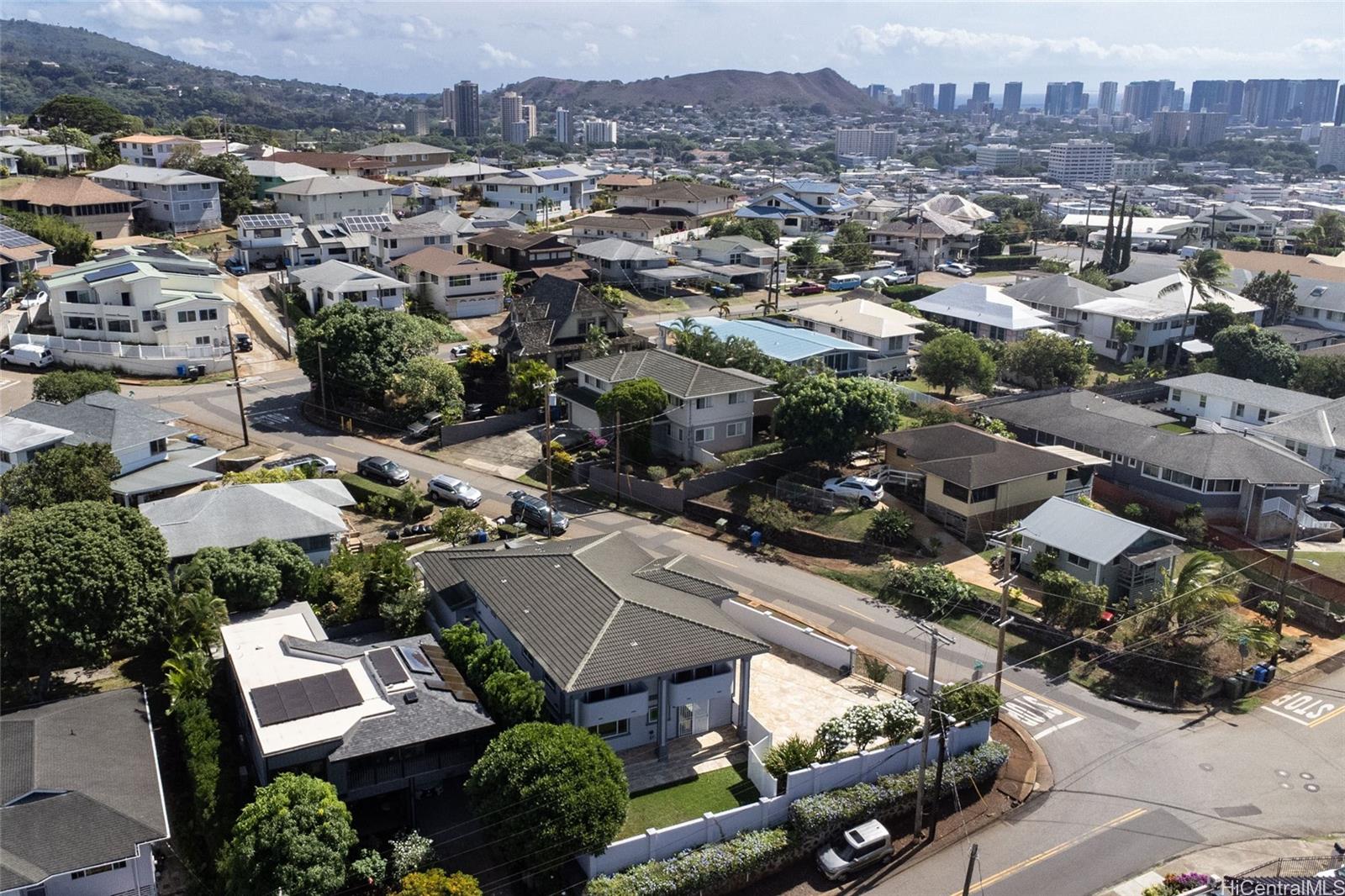2004  Skyline Drive Kamehameha Heights, Honolulu home - photo 25 of 25