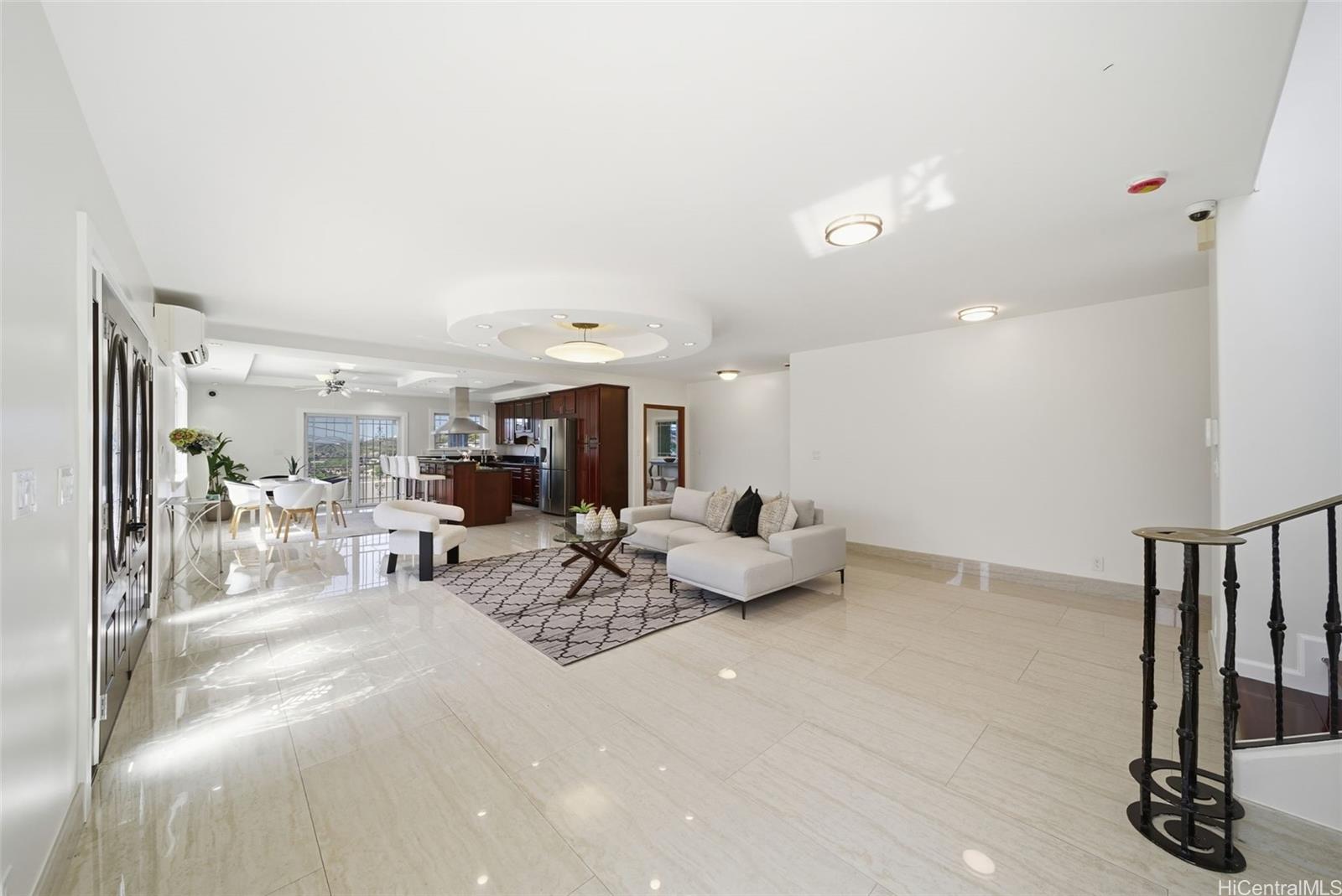 2004  Skyline Drive Kamehameha Heights, Honolulu home - photo 5 of 25