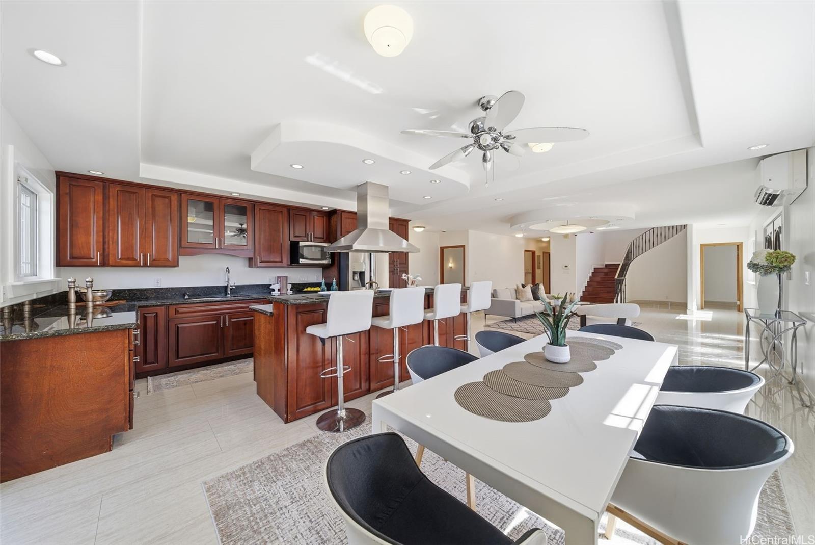 2004  Skyline Drive Kamehameha Heights, Honolulu home - photo 7 of 25