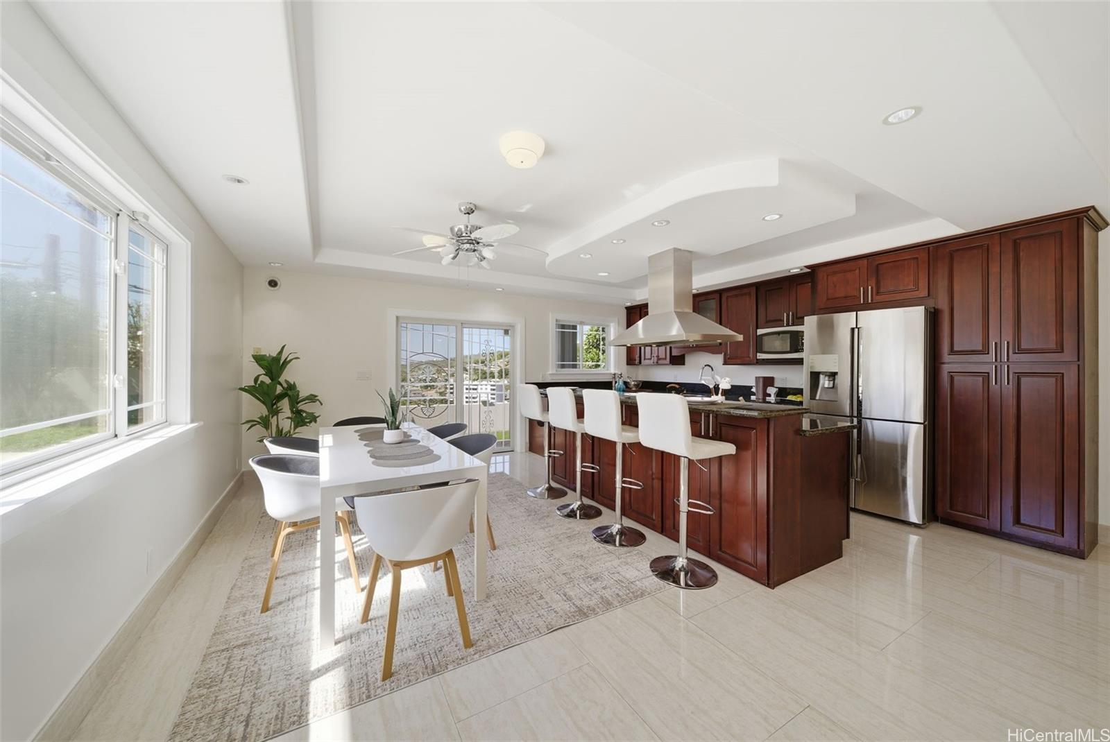 2004  Skyline Drive Kamehameha Heights, Honolulu home - photo 8 of 25