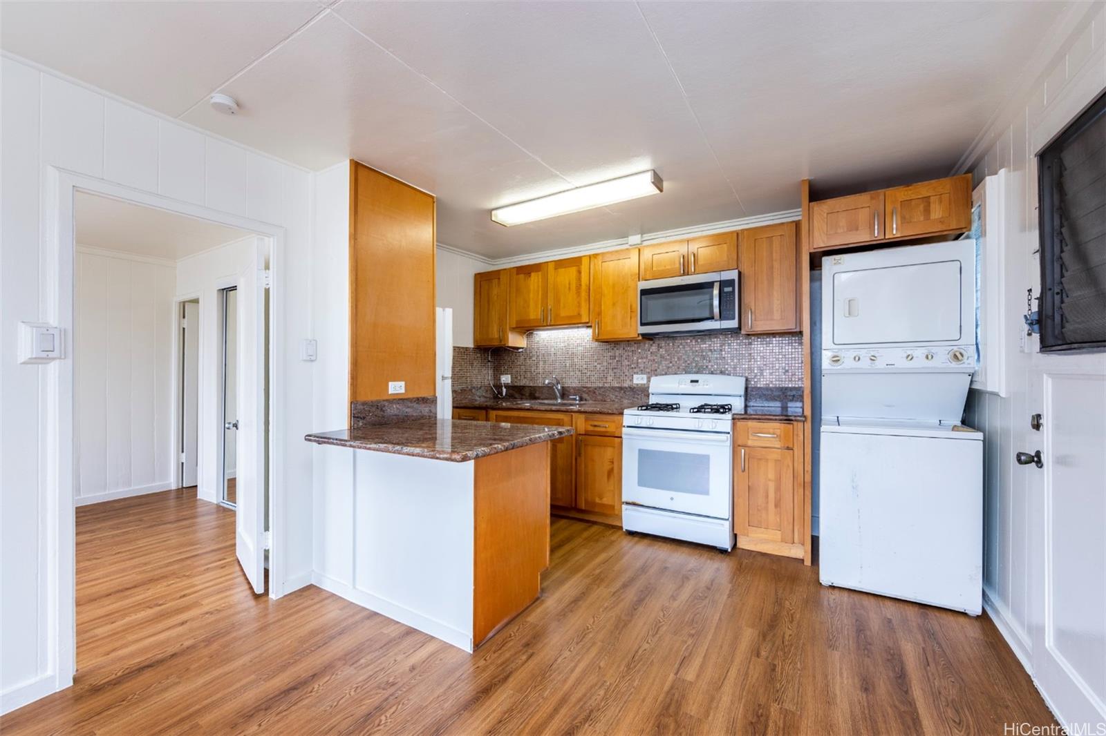 2009 Waiola Street Honolulu - Multi-family - photo 5 of 12