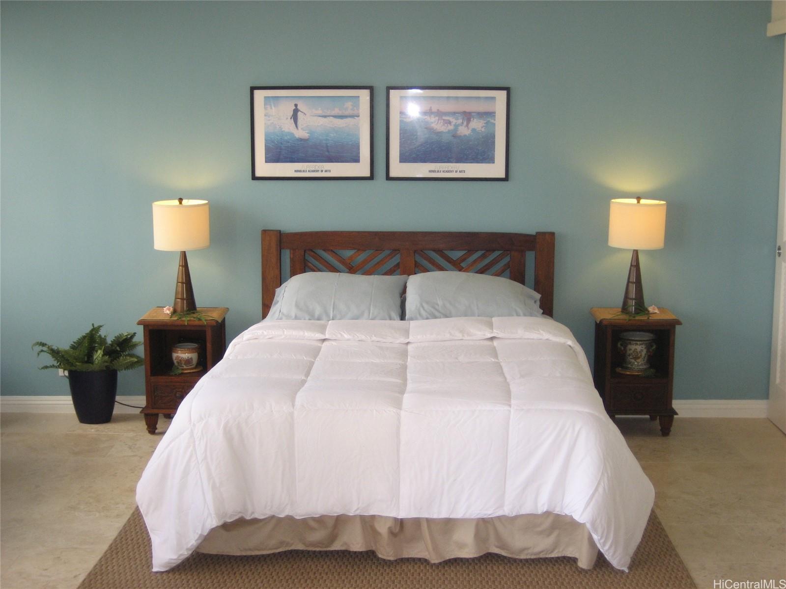201 Ohua Ave Honolulu - Rental - photo 5 of 8