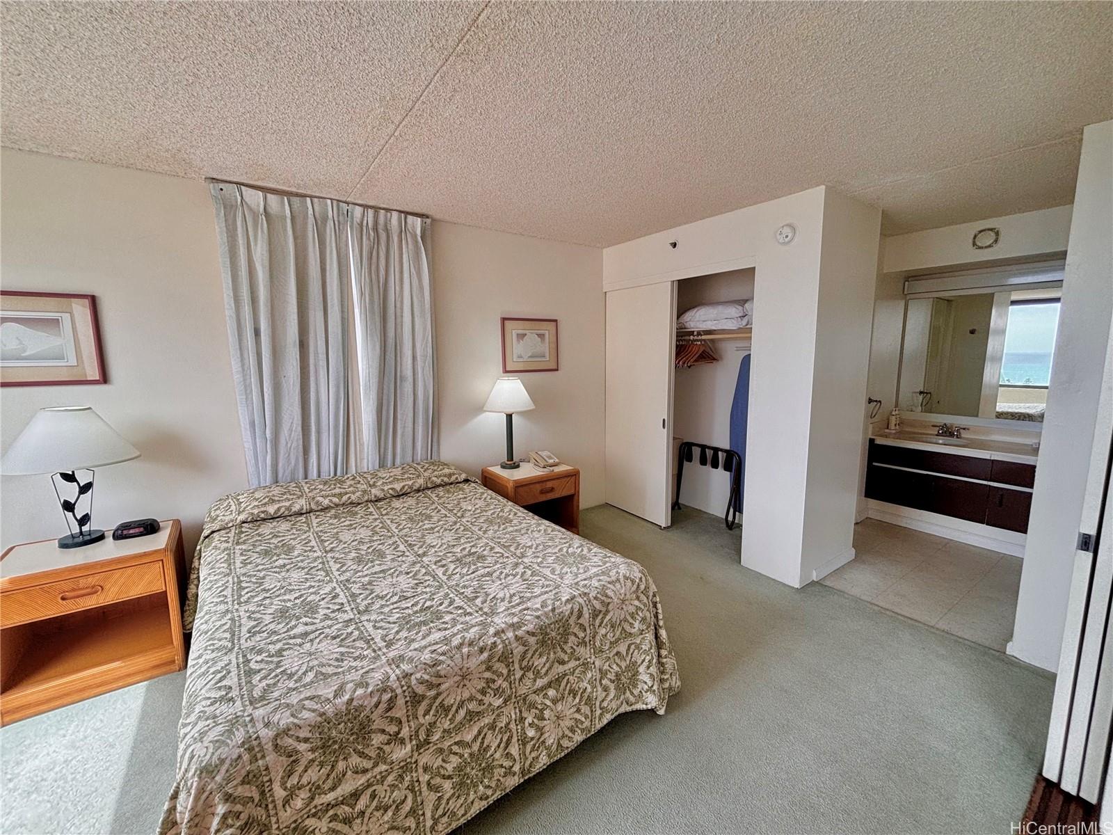 Waikiki Banyan condo # 1402, Honolulu, Hawaii - photo 5 of 7