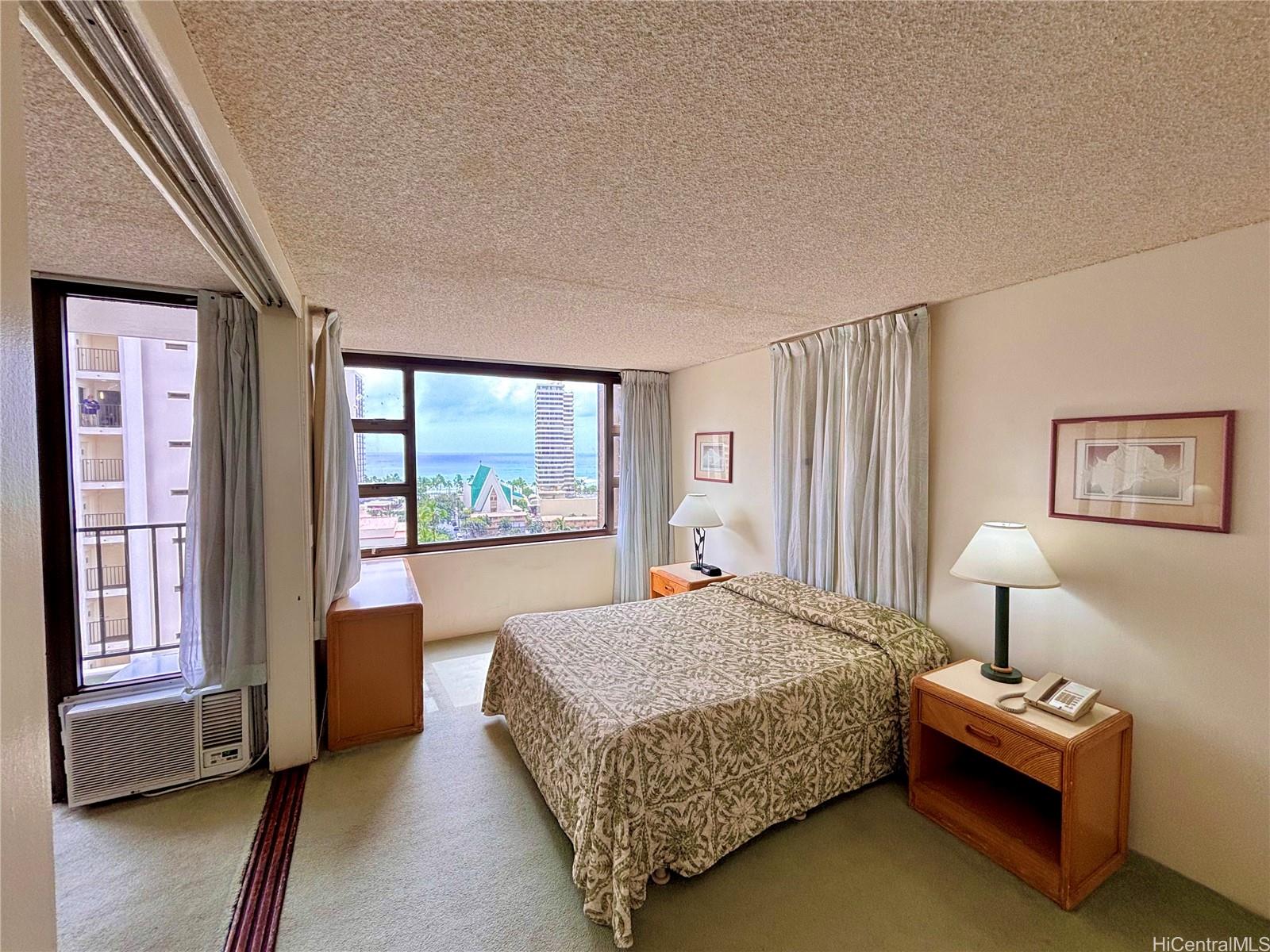 Waikiki Banyan condo # 1402, Honolulu, Hawaii - photo 6 of 7