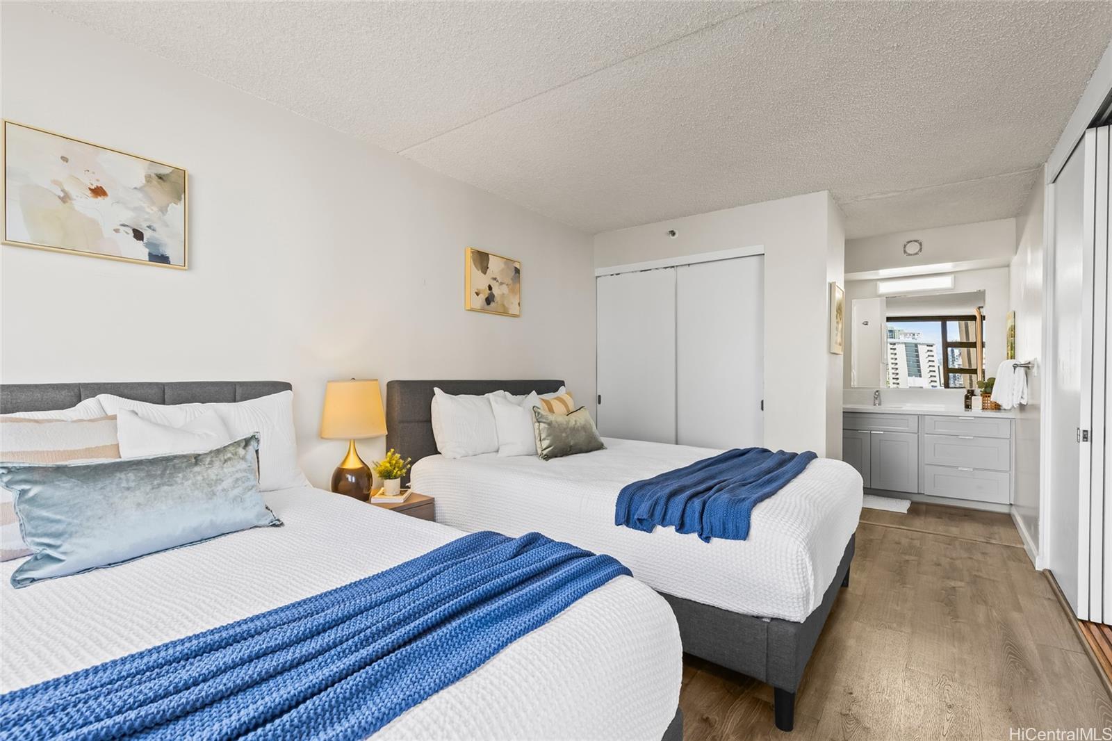 Waikiki Banyan condo # 1506/Makai, Honolulu, Hawaii - photo 18 of 25