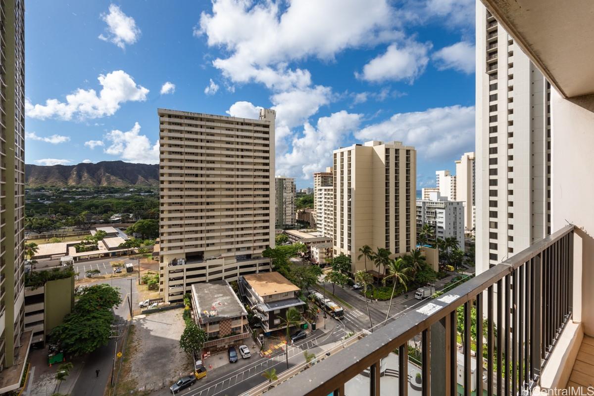 Waikiki Banyan condo # 1605-I, Honolulu, Hawaii - photo 14 of 20