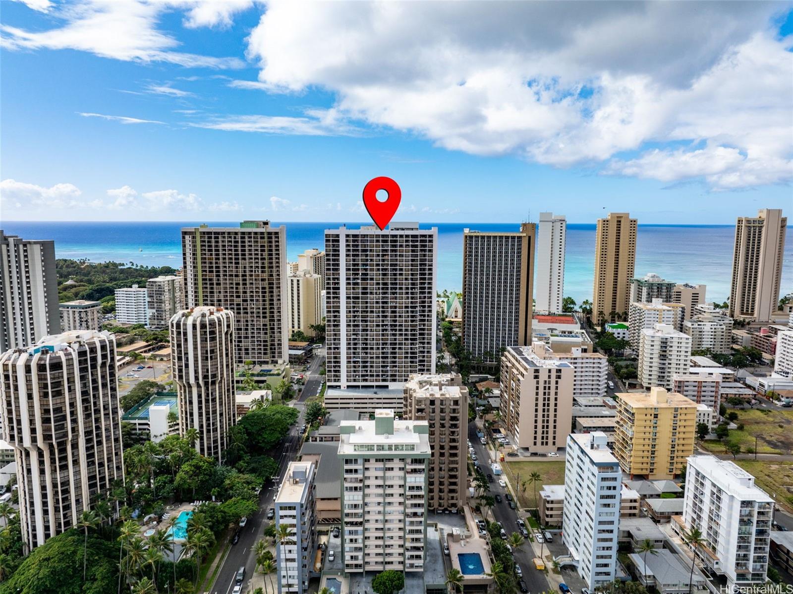 Waikiki Banyan condo # 2105, Honolulu, Hawaii - photo 5 of 21