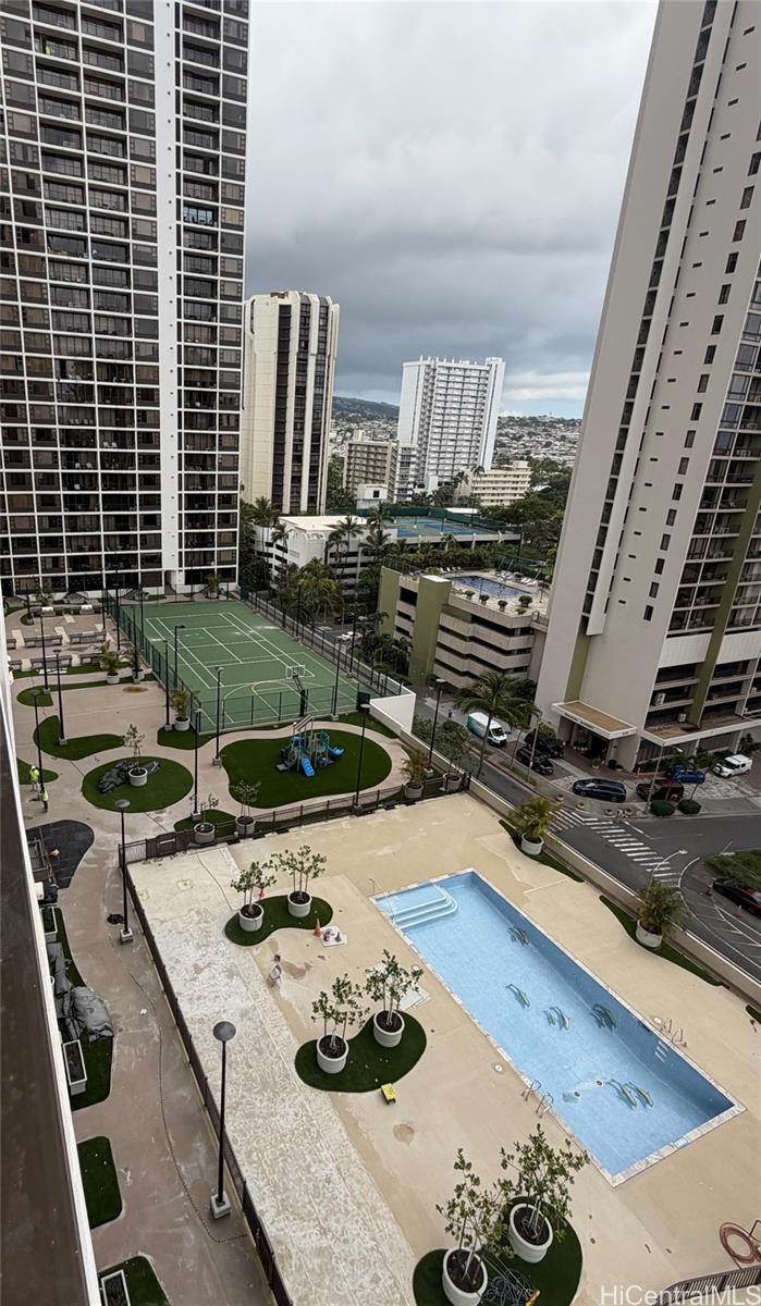 Waikiki Banyan condo # 2107, Honolulu, Hawaii - photo 13 of 18