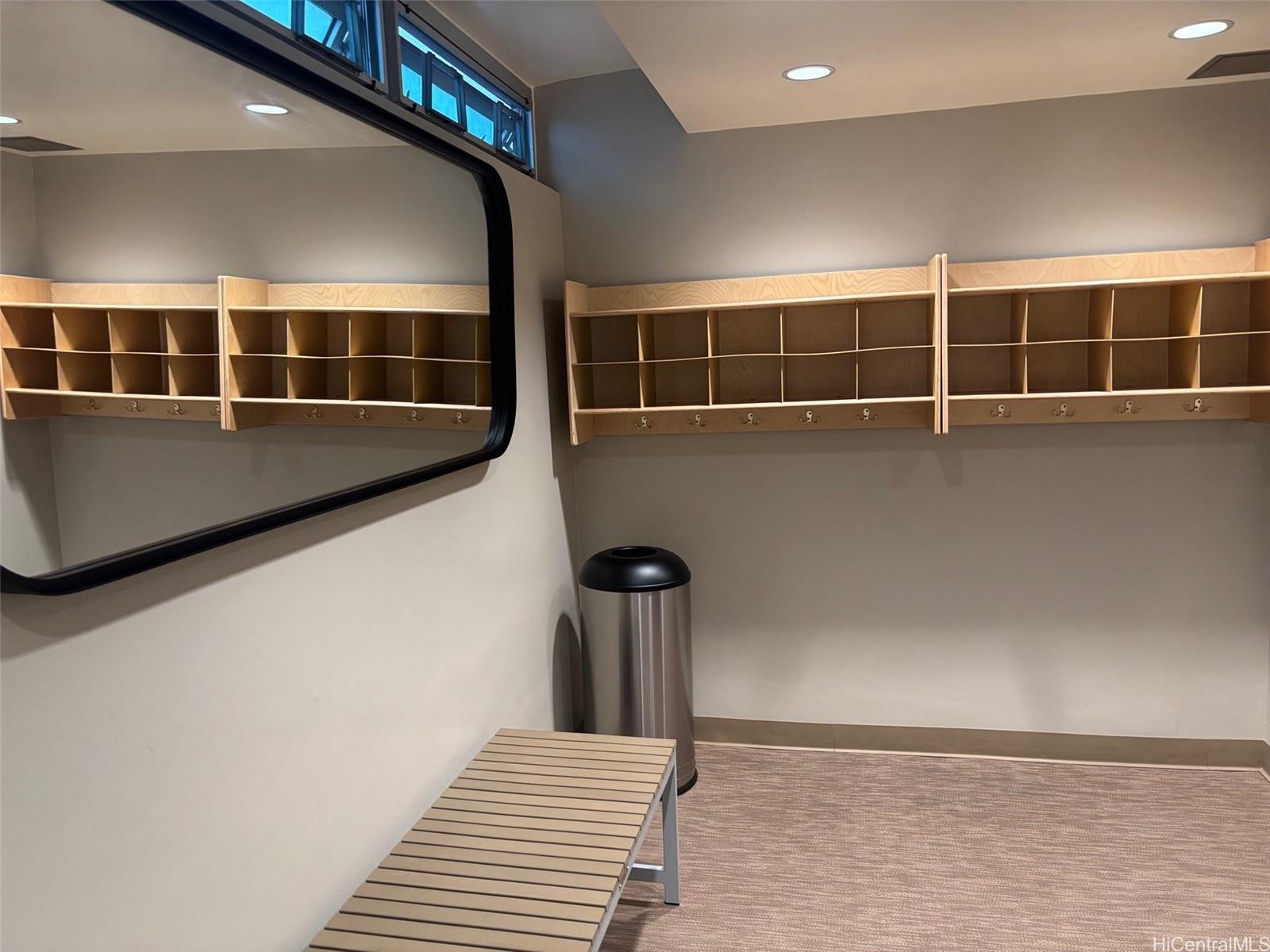 Waikiki Banyan condo # 2107, Honolulu, Hawaii - photo 15 of 18