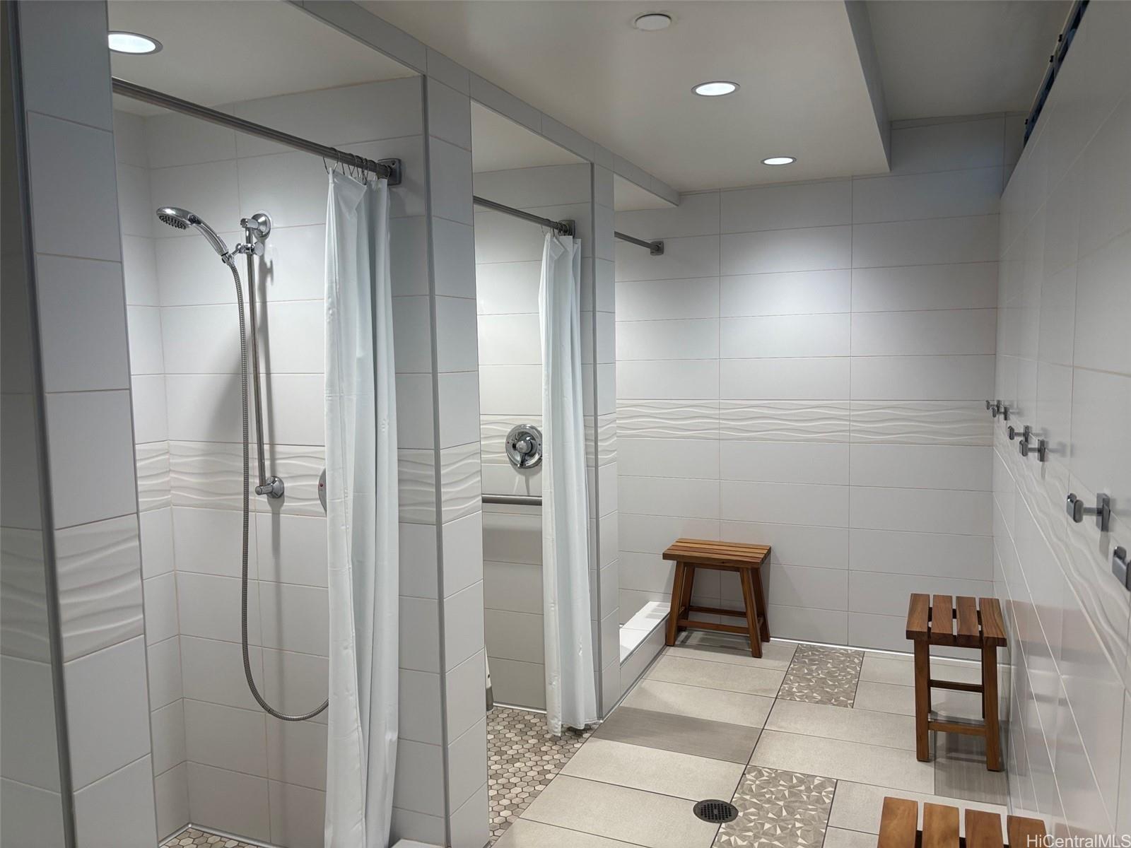 Waikiki Banyan condo # 2107, Honolulu, Hawaii - photo 16 of 18