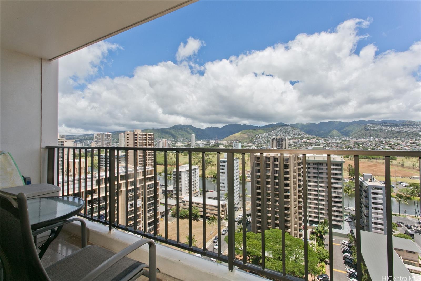 Waikiki Banyan condo # 2107, Honolulu, Hawaii - photo 9 of 18