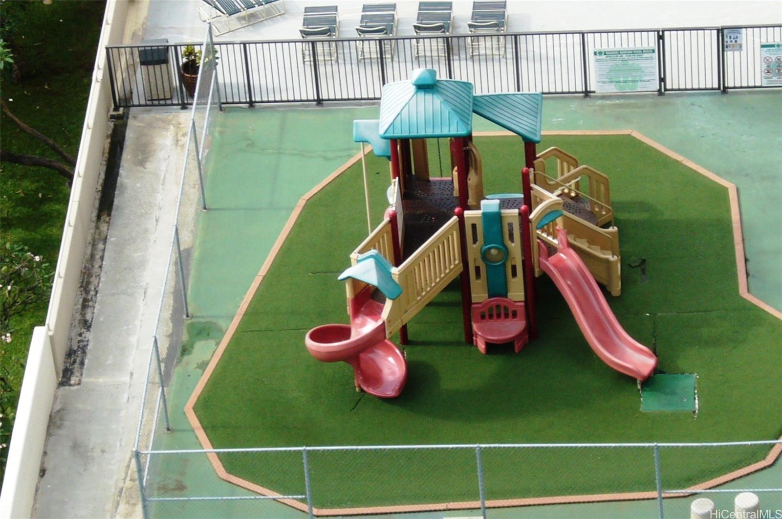 Waikiki Banyan condo # 2112 Mauka, Honolulu, Hawaii - photo 21 of 25