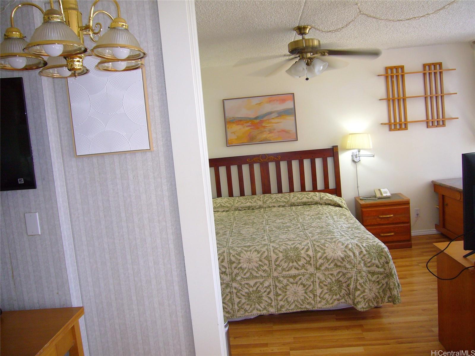 Waikiki Banyan condo # 2112 Mauka, Honolulu, Hawaii - photo 9 of 25