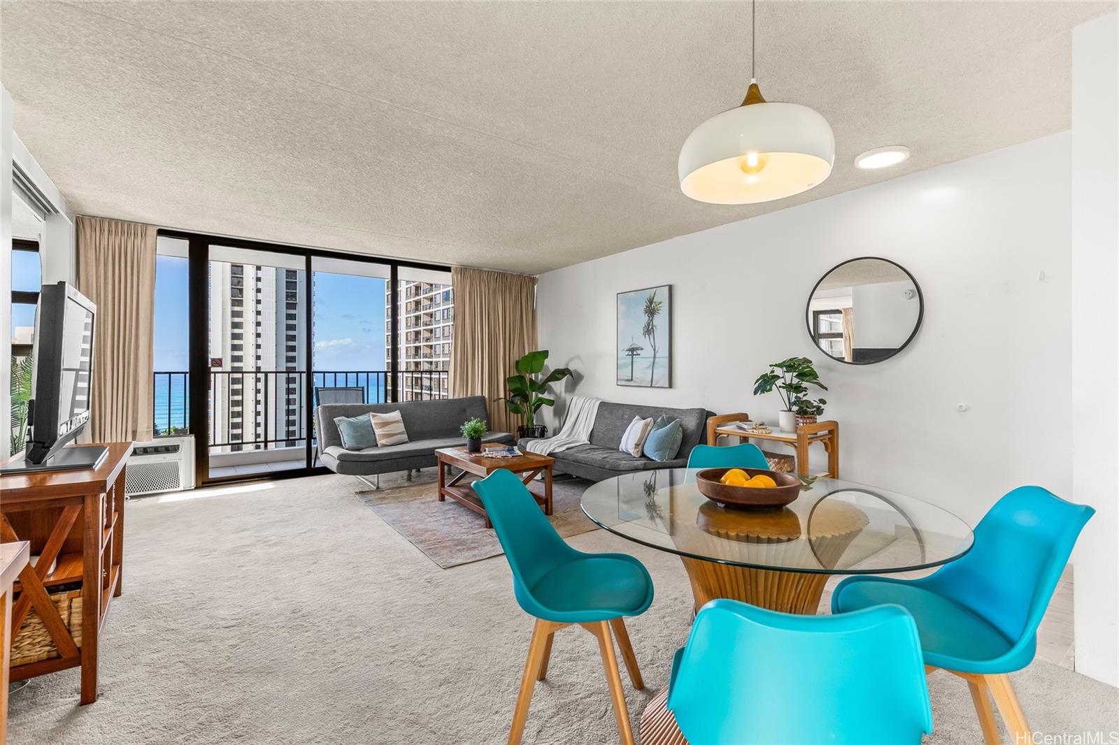 Waikiki Banyan condo # 2114-2, Honolulu, Hawaii - photo 4 of 25