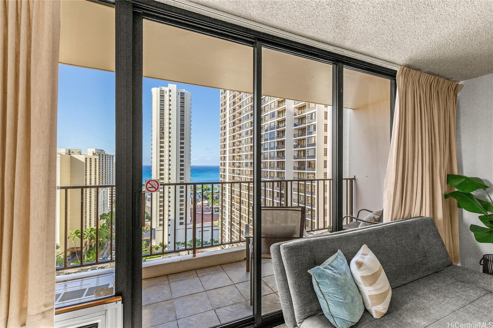 Waikiki Banyan condo # 2114-2, Honolulu, Hawaii - photo 10 of 25