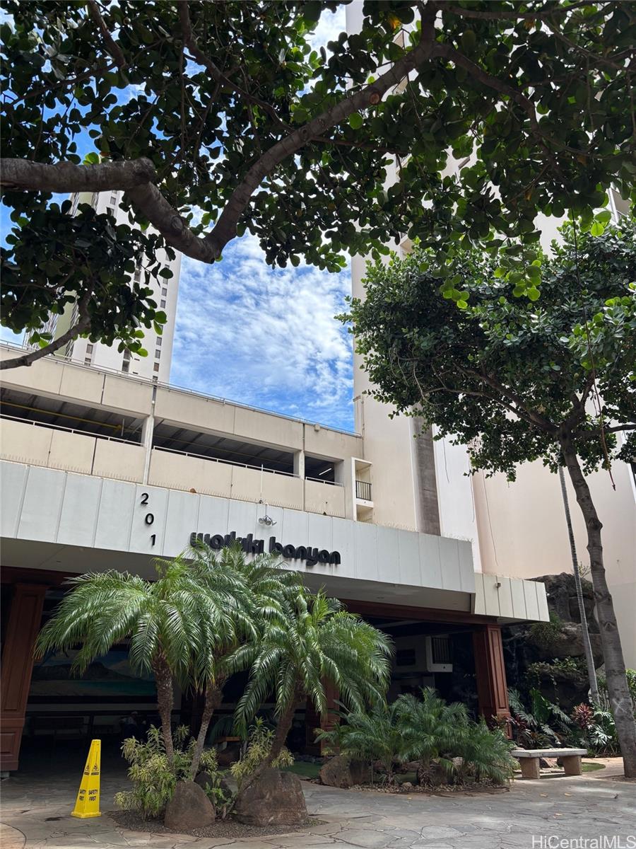 201 Ohua Ave Honolulu - Rental - photo 15 of 16