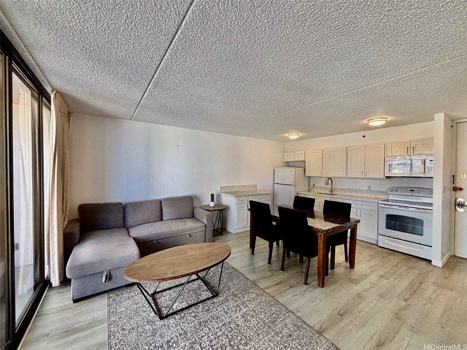 201 Ohua Ave Honolulu - Rental - photo 3 of 16