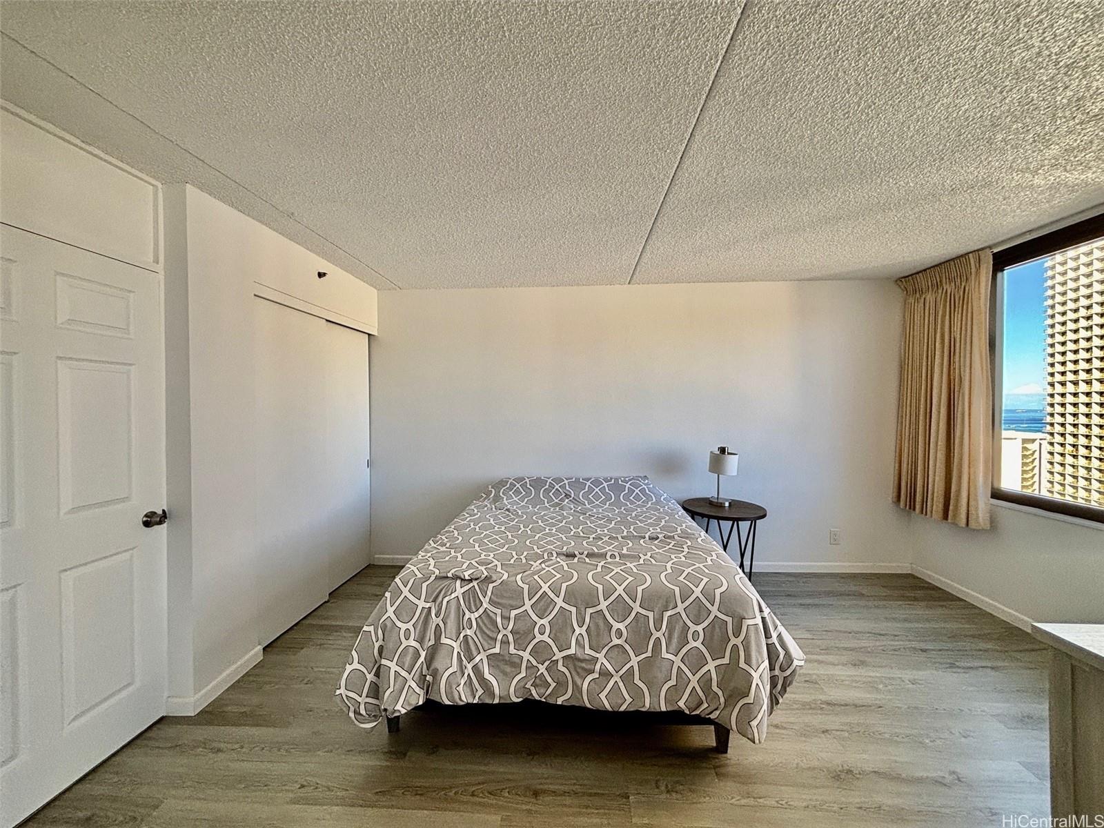 201 Ohua Ave Honolulu - Rental - photo 9 of 16