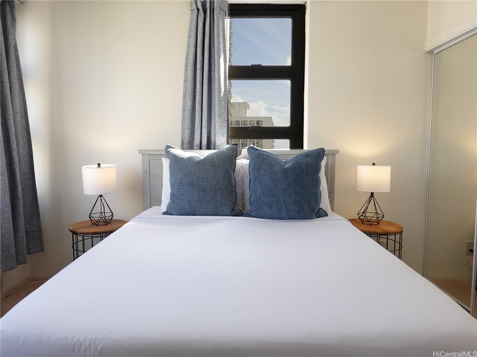 Waikiki Banyan condo # 2213 T1  Makai, Honolulu, Hawaii - photo 3 of 9