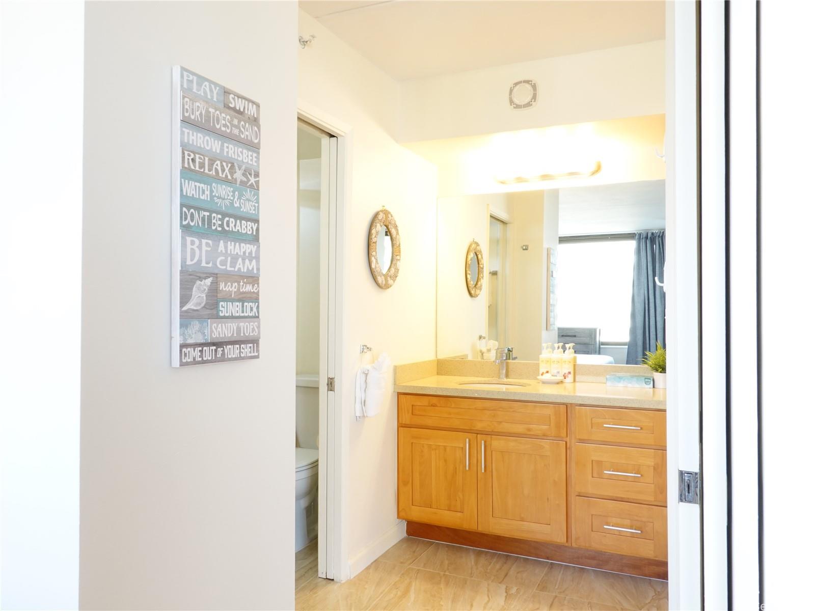 Waikiki Banyan condo # 2213 T1  Makai, Honolulu, Hawaii - photo 8 of 9