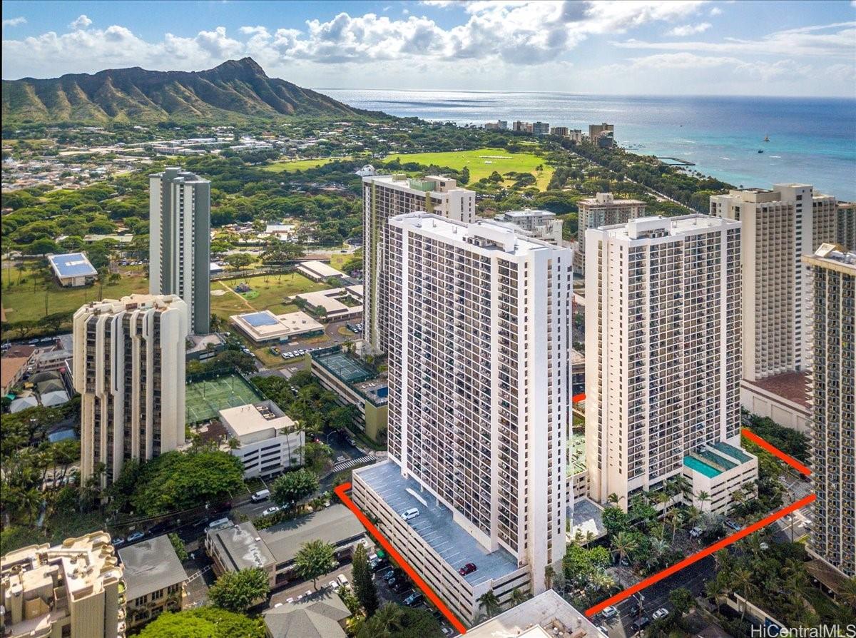 Waikiki Banyan condo # 2601-Mauka (T2), Honolulu, Hawaii - photo 4 of 25