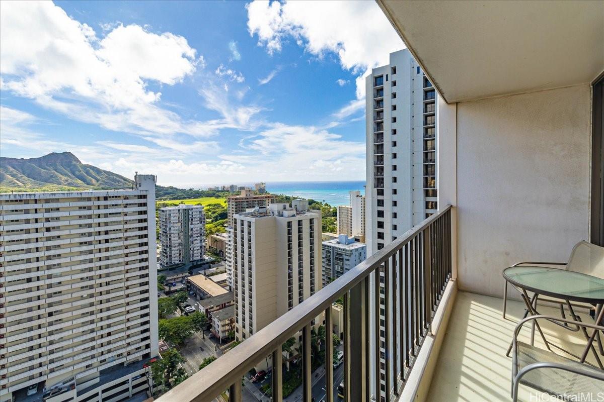 Waikiki Banyan condo # 2809, Honolulu, Hawaii - photo 12 of 24