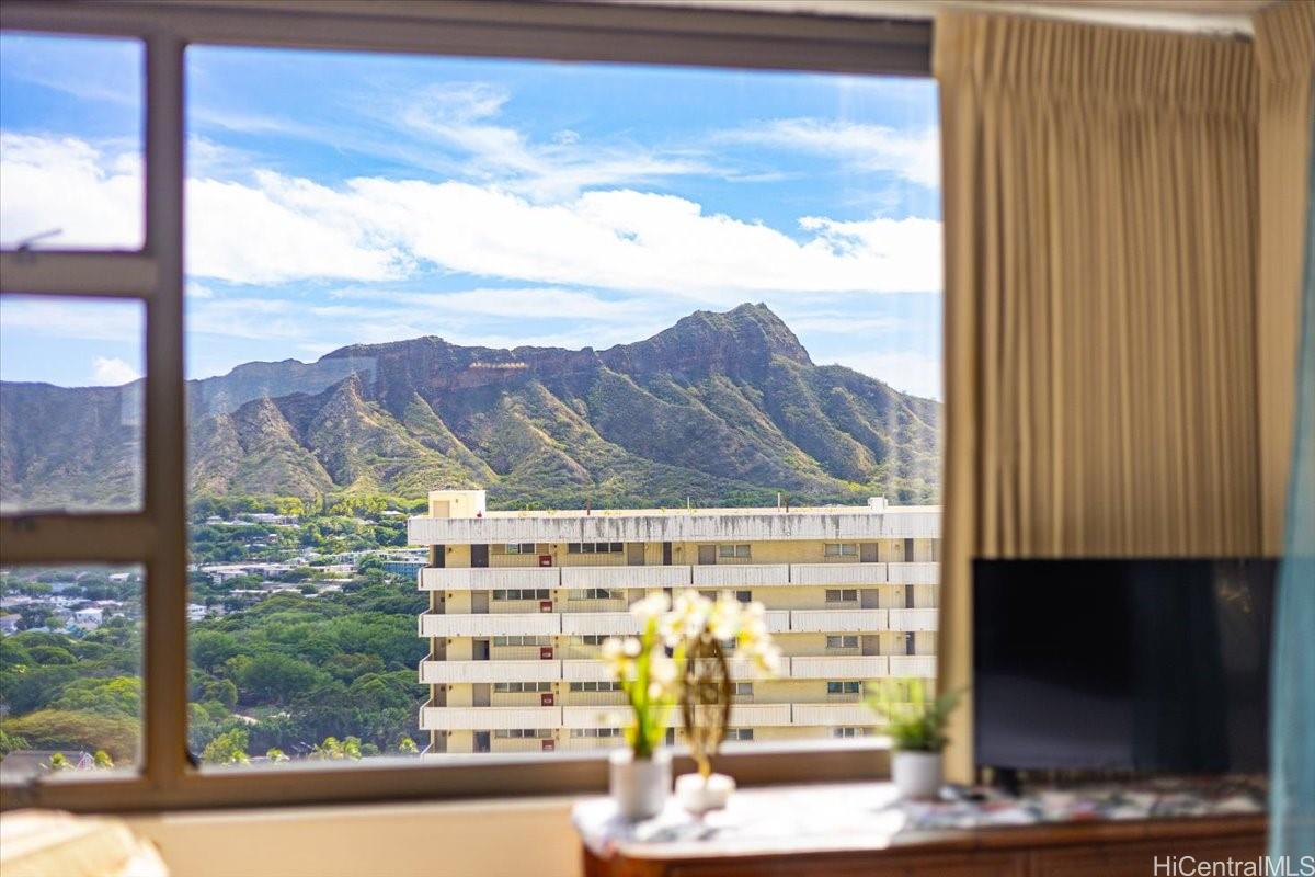 Waikiki Banyan condo # 2809, Honolulu, Hawaii - photo 16 of 24