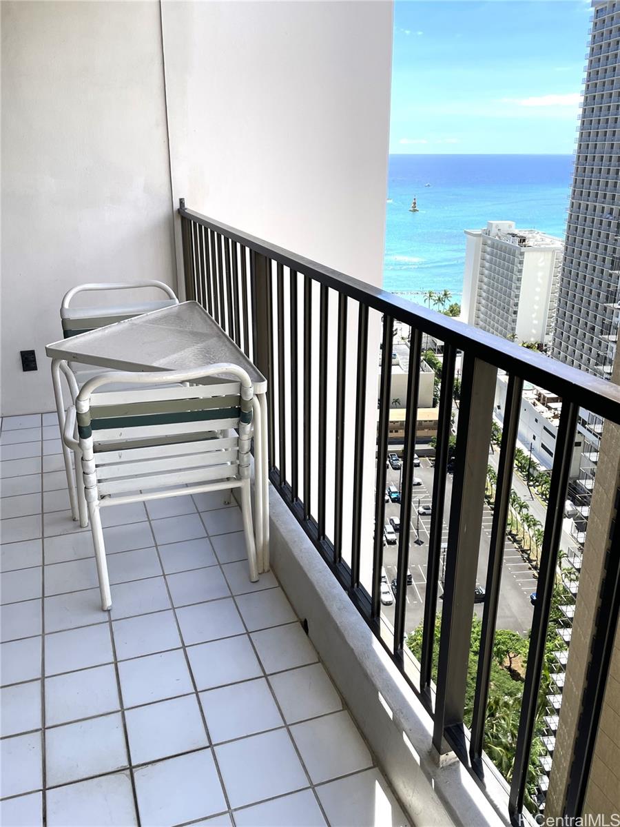 Waikiki Banyan condo # 2902-I, Honolulu, Hawaii - photo 18 of 23